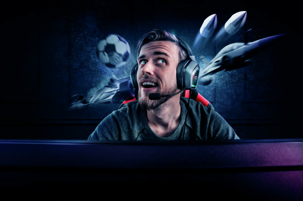 Žaidimų ausinės Trust GXT 450 Blizz RGB 7.1 Surround, 23191