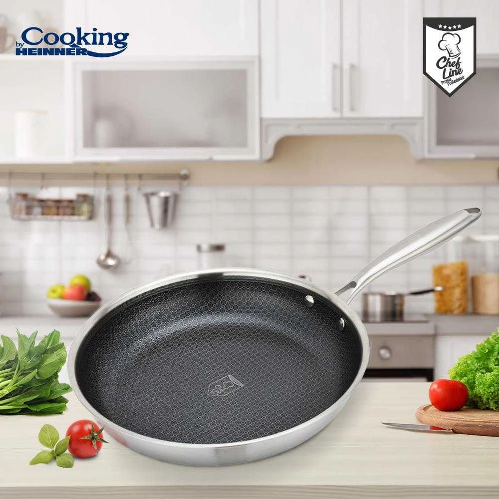 Cooking By Heinner NERŪDIJANČIO PLIENO KEPTUVE SU 3 SLUOKSNIAIS, 28X5,5 CM, TITANIUM 3, „HEINNER“ GAMINTOJAS