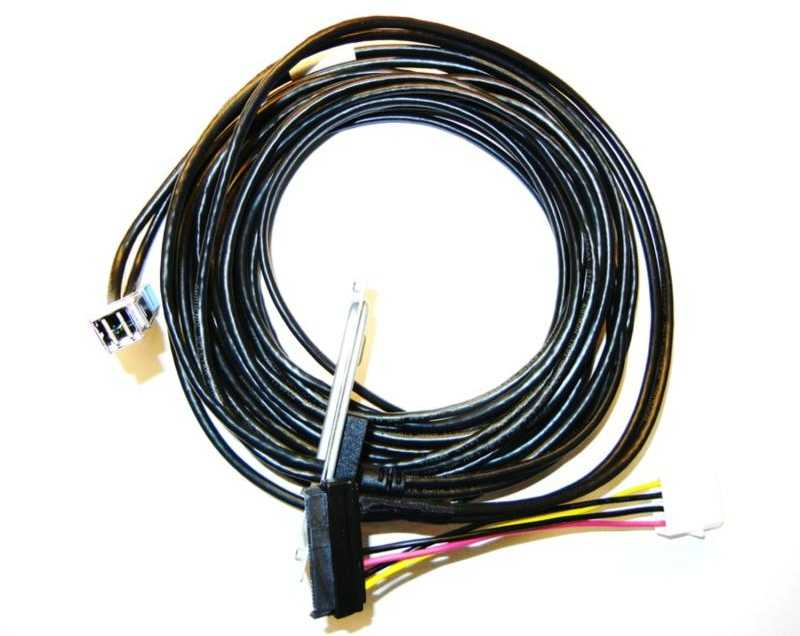 Hewlett Packard (HP) HPE 1U RM 4M SAS HD LTOCABLE-STOCK