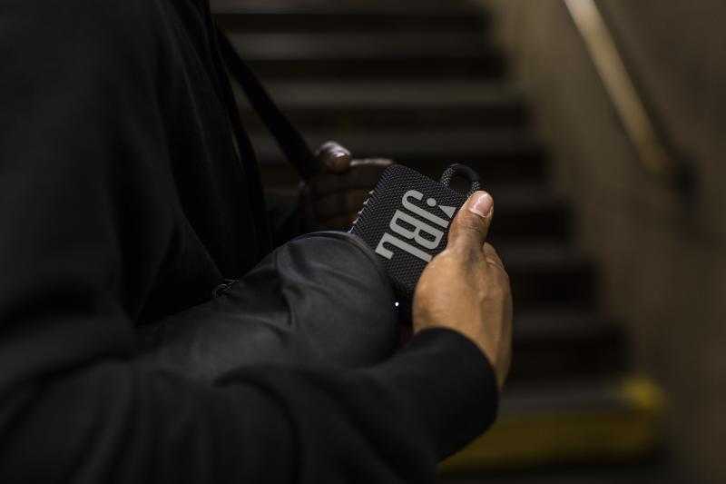JBL GO 3 nešiojama kolonėlė, Atspari vandeniui, Juoda