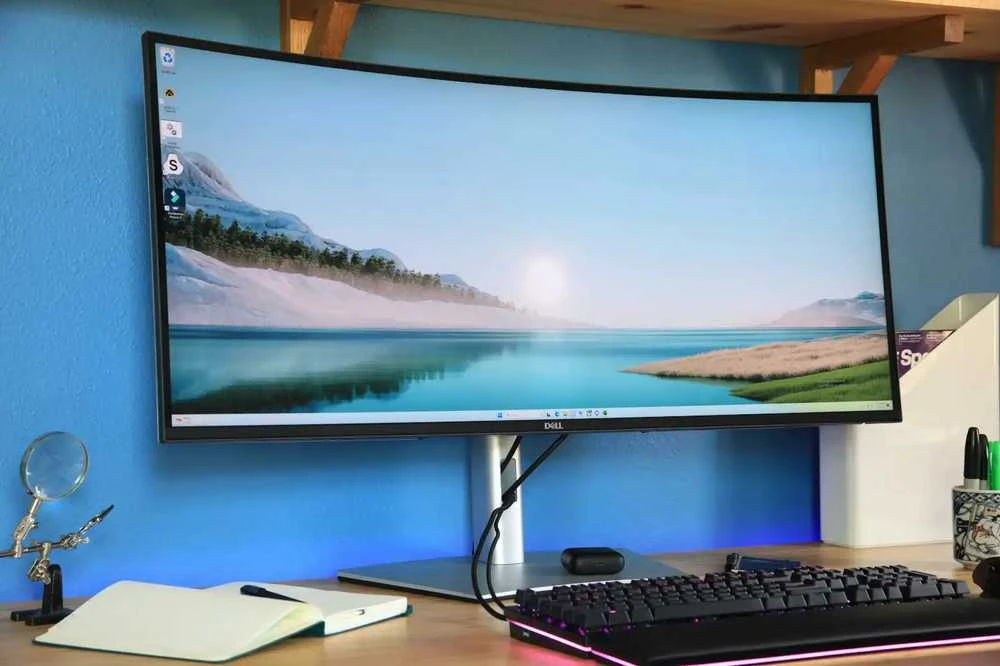 Dell | „UltraSharp“ monitorius | U3824DW | 37,5 colio | IPS | WQHD+ | 21:9 | 60 Hz | 8 ms | 3840 x 1600 | 300 cd/m² | HDMI prievadų kiekis: 2 | Sidabras