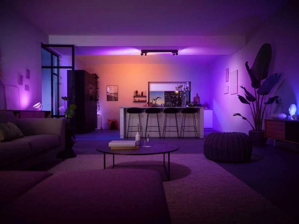 Lubinis šviestuvas Philips Hue Centris 4 taškų juoda specialios formos BT lubinė lempa