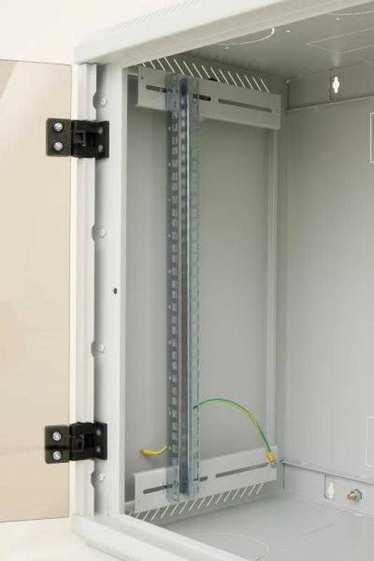 TRITON 19" vientisa spintelė 9U/600mm, nuimami šoniniai dangčiai