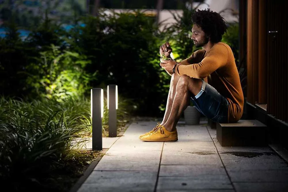 „Signify Philips Outdoor A-Label Straosphere Sockel UE“ 3,8 W 27 K antracito spalvos