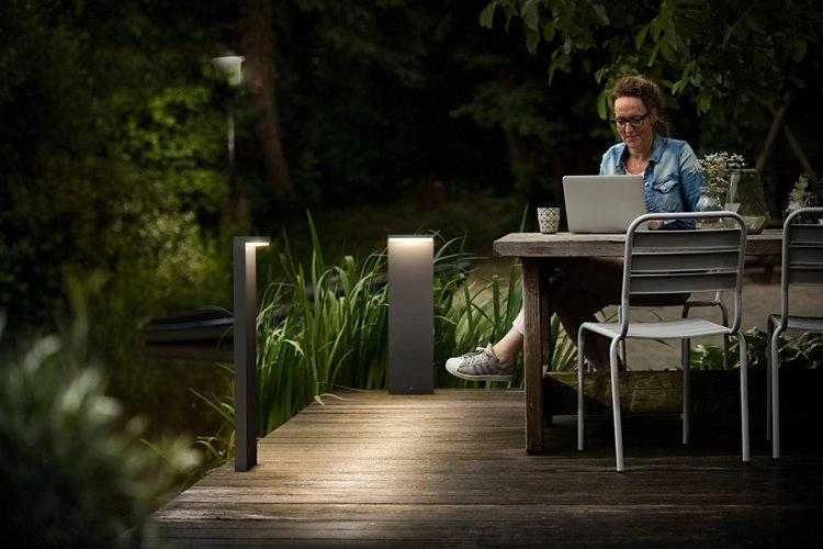 Stalp LED pentru iluminat exterior Philips Bustan, 2x4.5W (70W), 1000 lm, lumina neutra (4000K), dimabila, IP44, 770x220x90mm, Antracit