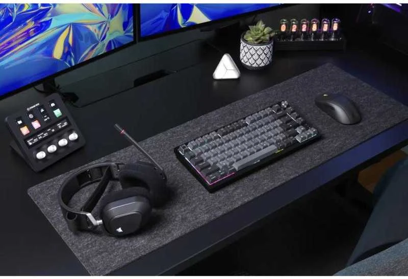 CORSAIR K65 Plus Belaidė mechaninė klaviatūra RGB LED pašvietimas Corsair MX Raudona