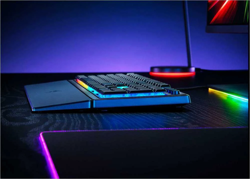 Razer | Ornata V3 | Klaviatūra žaidimams | su laidu | RGB LED pašvietimas | US | Mecha-Membrane | Juodas