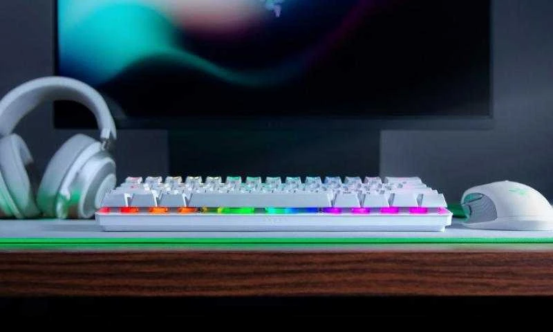 60% Mechaninė Žaidimų klaviatūra Razer Huntsman Mini Mercury Edition, Clicky Optical Switch (Purple), US išdėstymas