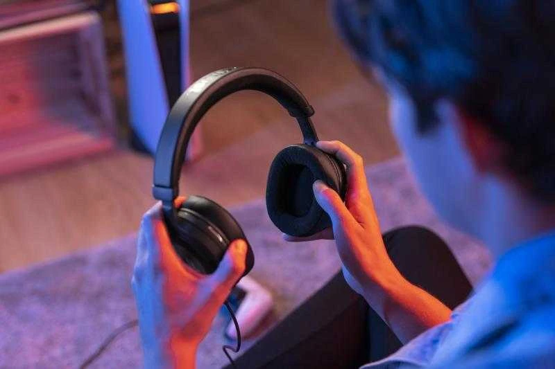 Trust GXT498 FORTA juodos laidinės ausinės PS5