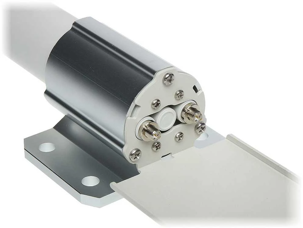 UBIQUITI AMO-5G10 Ubiquiti AMO-5G10 5GHz naujos kartos 2x2 dvigubo poliškumo MIMO Omni antena, 10 dBi