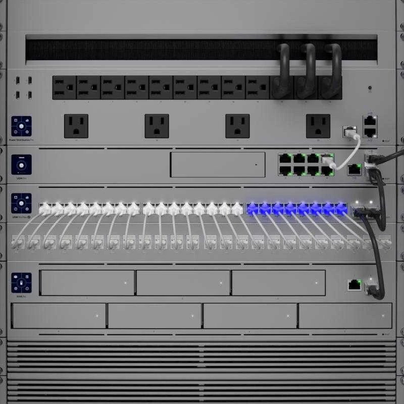 Šakotuvas UBIQUITI USW-Pro-Max-24-PoE komutatorius Etherlighting 8x RJ45 2.5Gbps 16x RJ45 1000Mbps 2x SFP+ L3 400W PoE