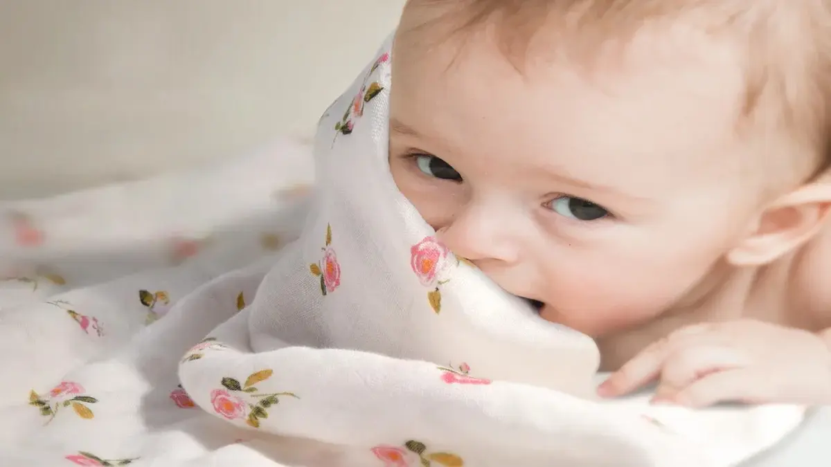 Rankšluostis Momcozy 4 kūdikių antklodžių pakuotė, vystyklai, 47 x 47 colių aprašymas - Prekės nuotrauka