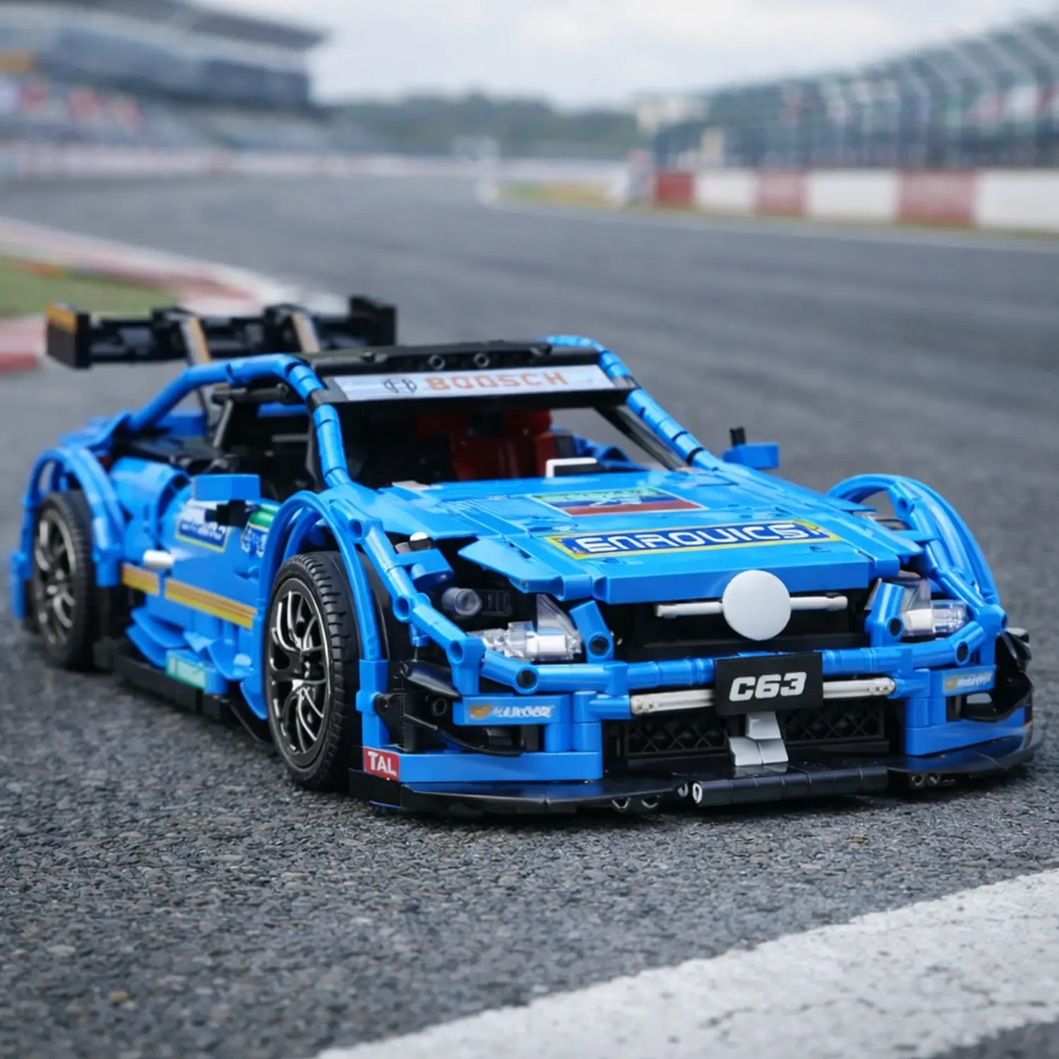 MOULD KING - C63 RACING CAR | SET 13073 - 1989 PCS aprašymas - Prekės nuotrauka