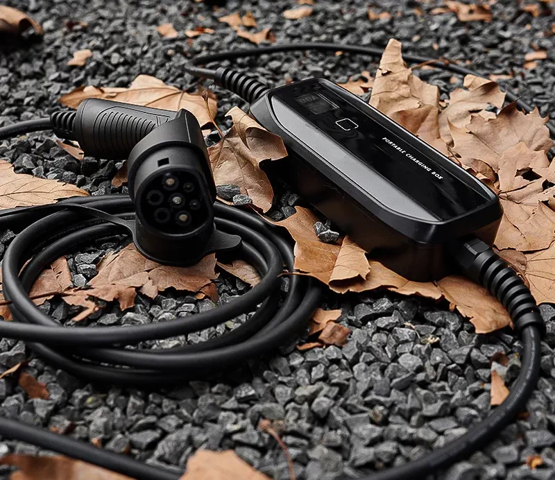 Portable Electric Car Charger Extralink BS-PCD030 16A 3.6kW Schuko, Single Phase, 5.5m, LCD Ekranas, IP67 aprašymas - Prekės nuotrauka