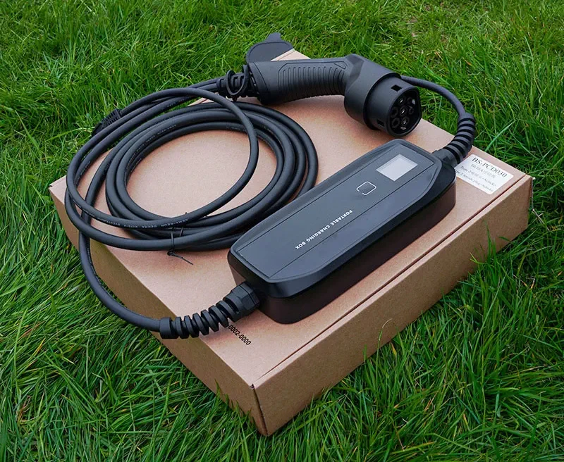 Portable Electric Car Charger Extralink BS-PCD030 16A 3.6kW Schuko, Single Phase, 5.5m, LCD Ekranas, IP67 aprašymas - Prekės nuotrauka