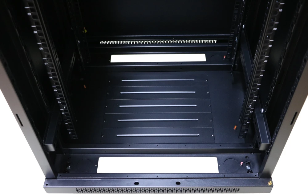 EXTRALINK 22U 600X600 stovima spintelė juodas