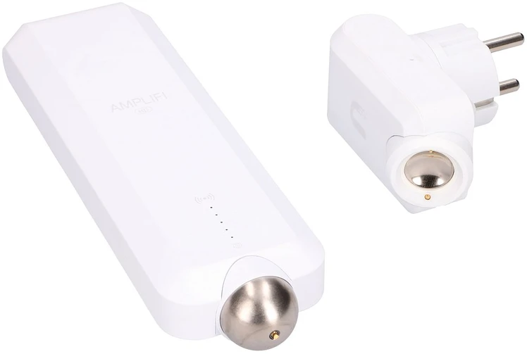 „Ubiquiti AmpliFi HD Meshpoint“, (1) Dviejų juostų antena, trijų polių, 802.11ac 13–1300 Mbps, 6,5–450 Mbps