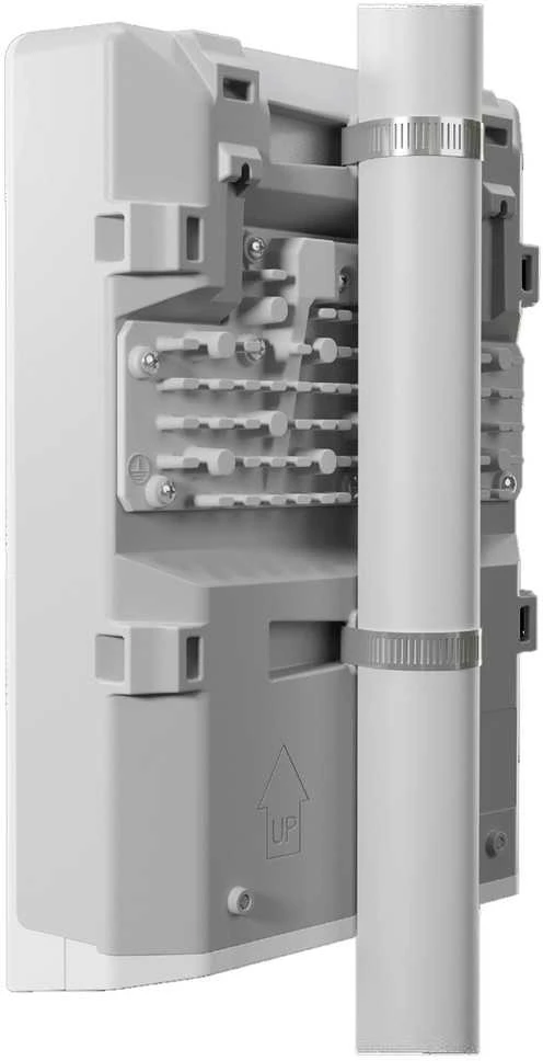 Maršrutizatorius MIKROTIK CSS610-1GI-7R-2S+OUT NETPOWER LITE 7R debesies išmanusis komutatorius 8xGE POE 2x10G SFP+