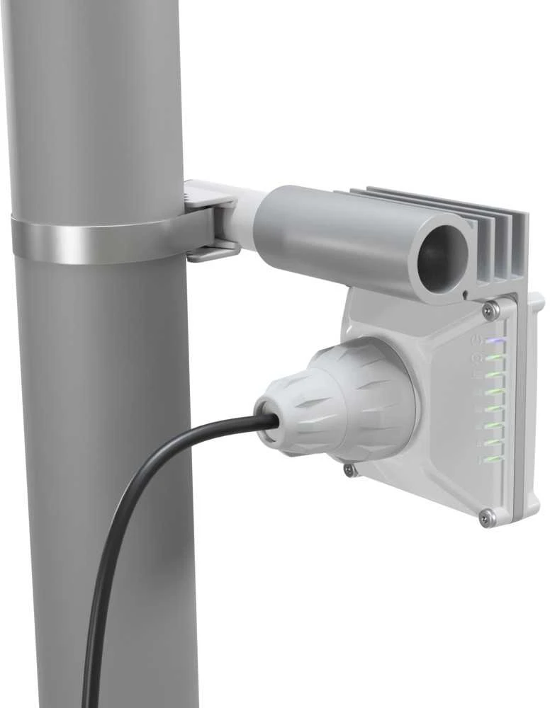 Maršrutizatorius Mikrotik CubeSA 60Pro kintamosios srovės tinklo antena Sektorinė antena 11,5 dBi
