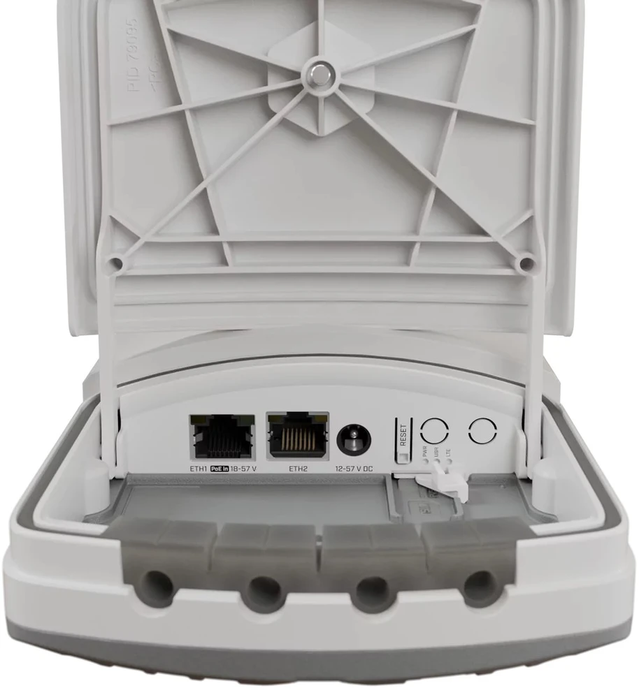 Maršrutizatorius MikroTik | wAPGR-5HaxD2HaxD&R11e-LTE7 | wAP ax LTE7 kit | 802.11ax | 10/100/1000 Mbit/s | Mesh Support No | MU-MiMO Yes | No mobile broadband