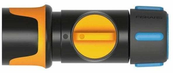 „Fiskars“ žarnos jungtis, įjungimas / išjungimas 13–15 mm (1/2–5/8 colio)