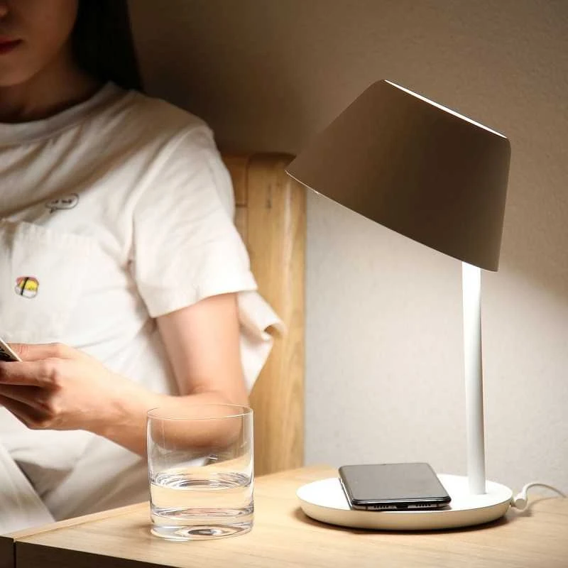 Šviestuvas su belaidžio įkrovimo funkcija Xiaomi Yeelight Staria Bedside Lamp Pro Mi Smart Home