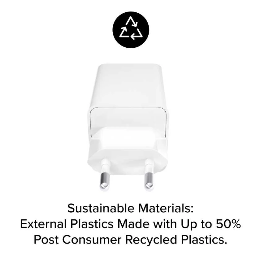 Mophie 50W adapteris su perdirbto plastiko žyma