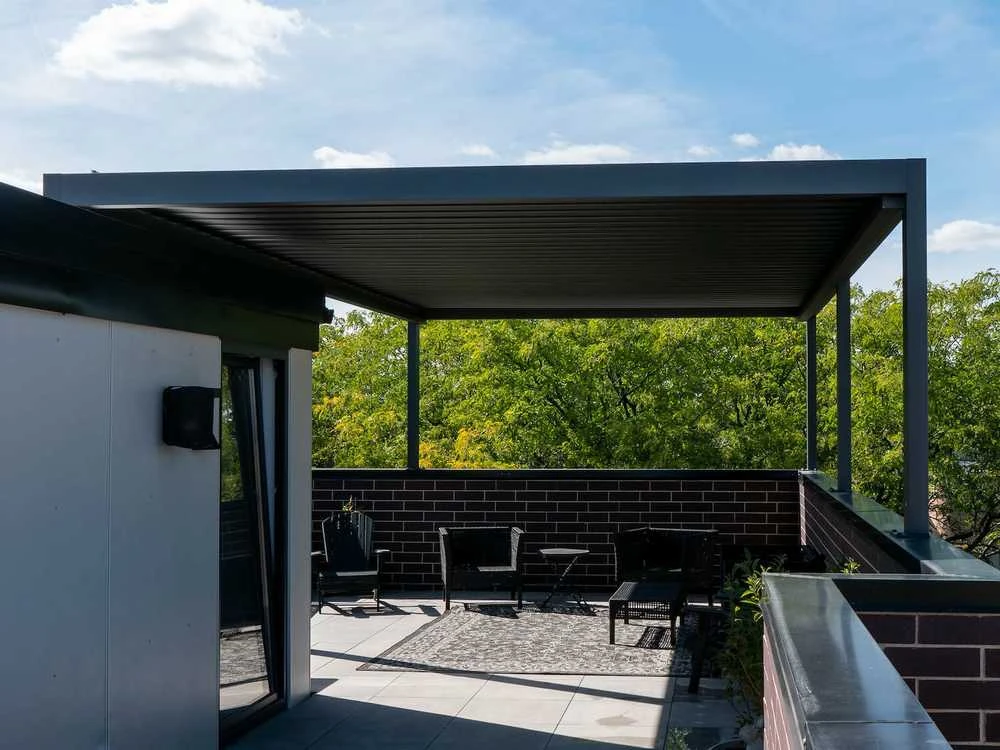 Pergola Bioclimatic: 4000x5000 mm, be LED, laisvai pastatoma
