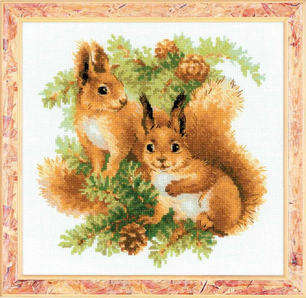 RIOLIS – Create It Yourself – Siuvinėjimo rinkinys „Voverytės“ 1491 (25x25 cm)