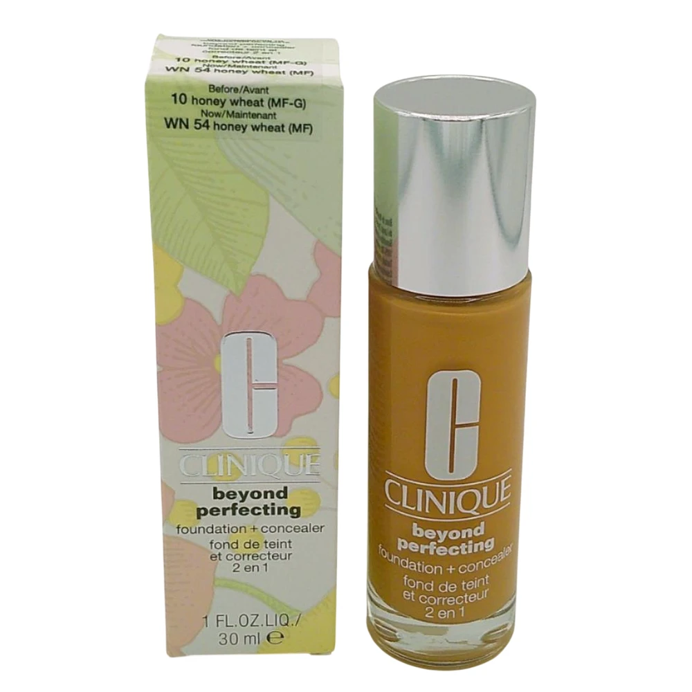 „Clinique Beyond Perfecting Full Coverage Natural Finish“ skystas makiažo pagrindas ir kaukė 2-in-1, 10 Honey Wheat, 30 ml