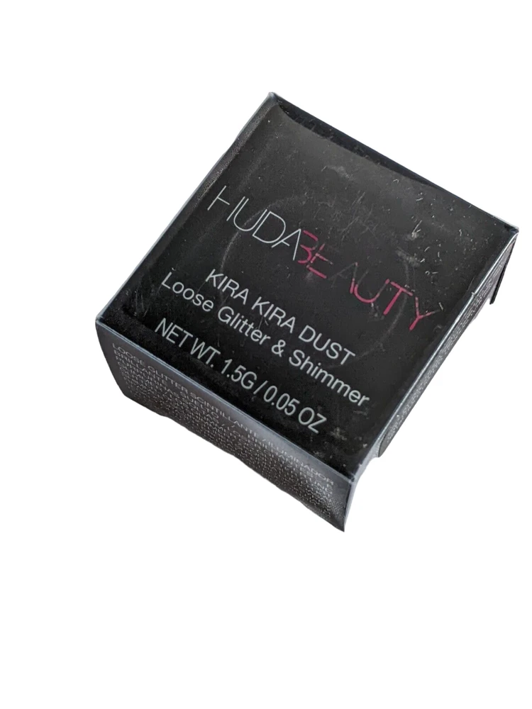 „Huda Beauty Kira Kira Dust“ birūs blizgučiai akių šešėliai „Perfectly Flawded“ 1,1 g