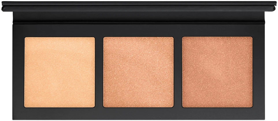 MAC Hyper Real Glow Brightener moterims, 13,5 g
