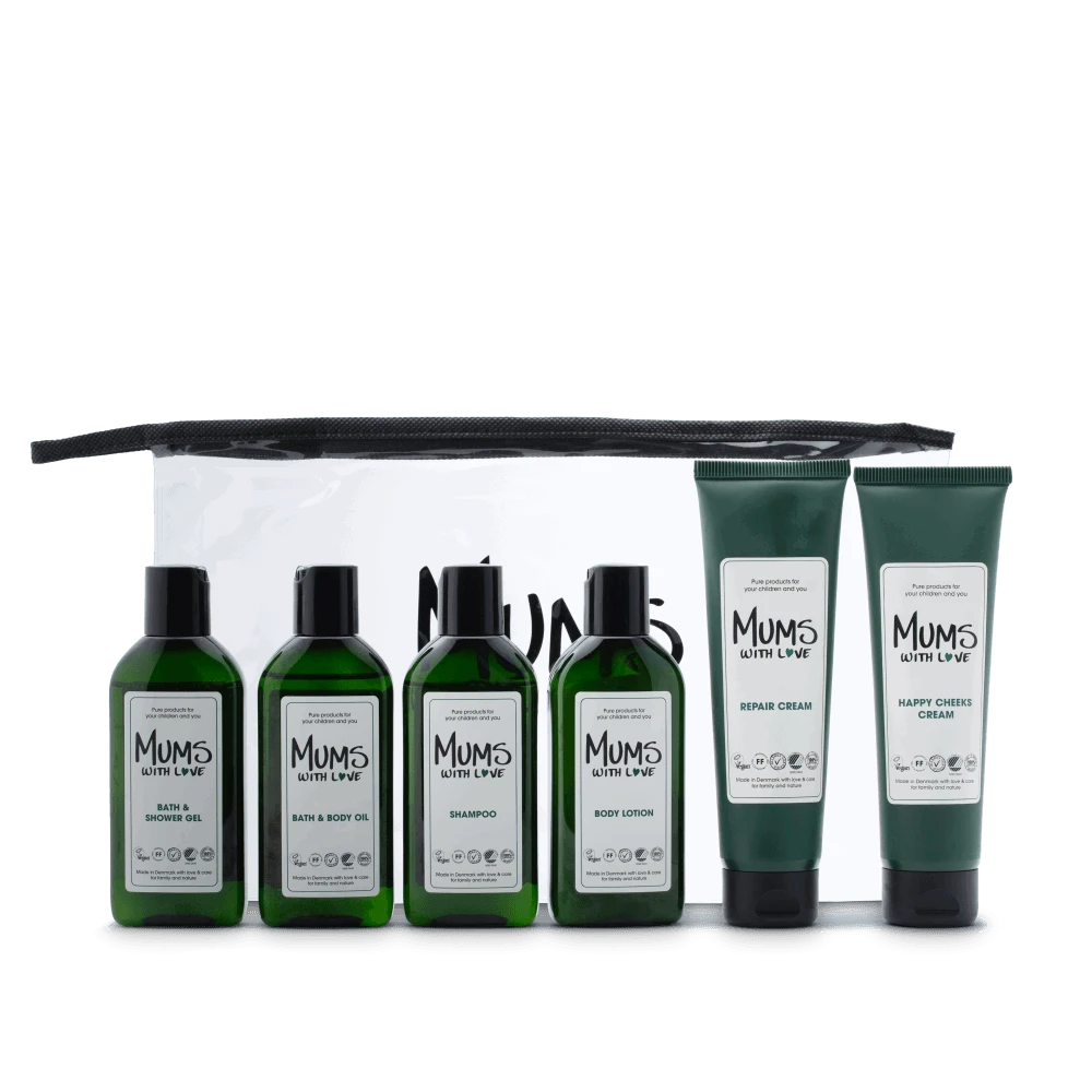 Starter Kit Set Mums With Love: Mums With Love Hydrating Losjonas kūnui, 100 ml + Mums With Love Hair Šampūnas For Cleansing, 100 ml + Mums With Love Dušo želė For All Skin Types, 100 ml + Mums With Love Cleansing Bath Oil, 100 ml + Happy Cheeks Repairing Cr