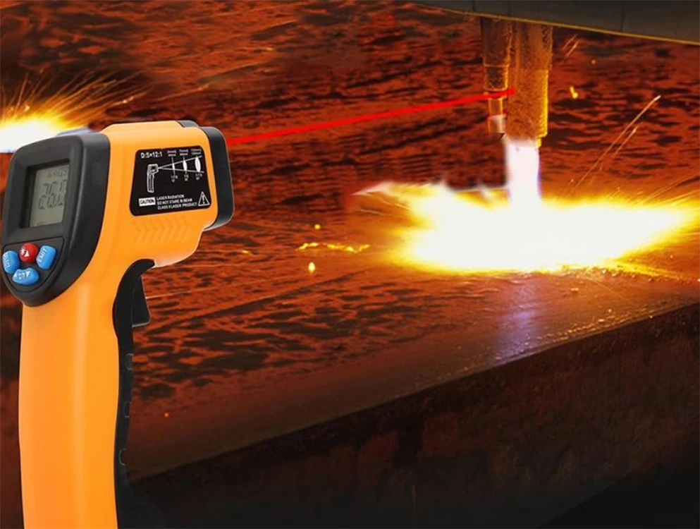 Bevielis pirometras su lazeriniu taikikliu -50°C iki +550°C