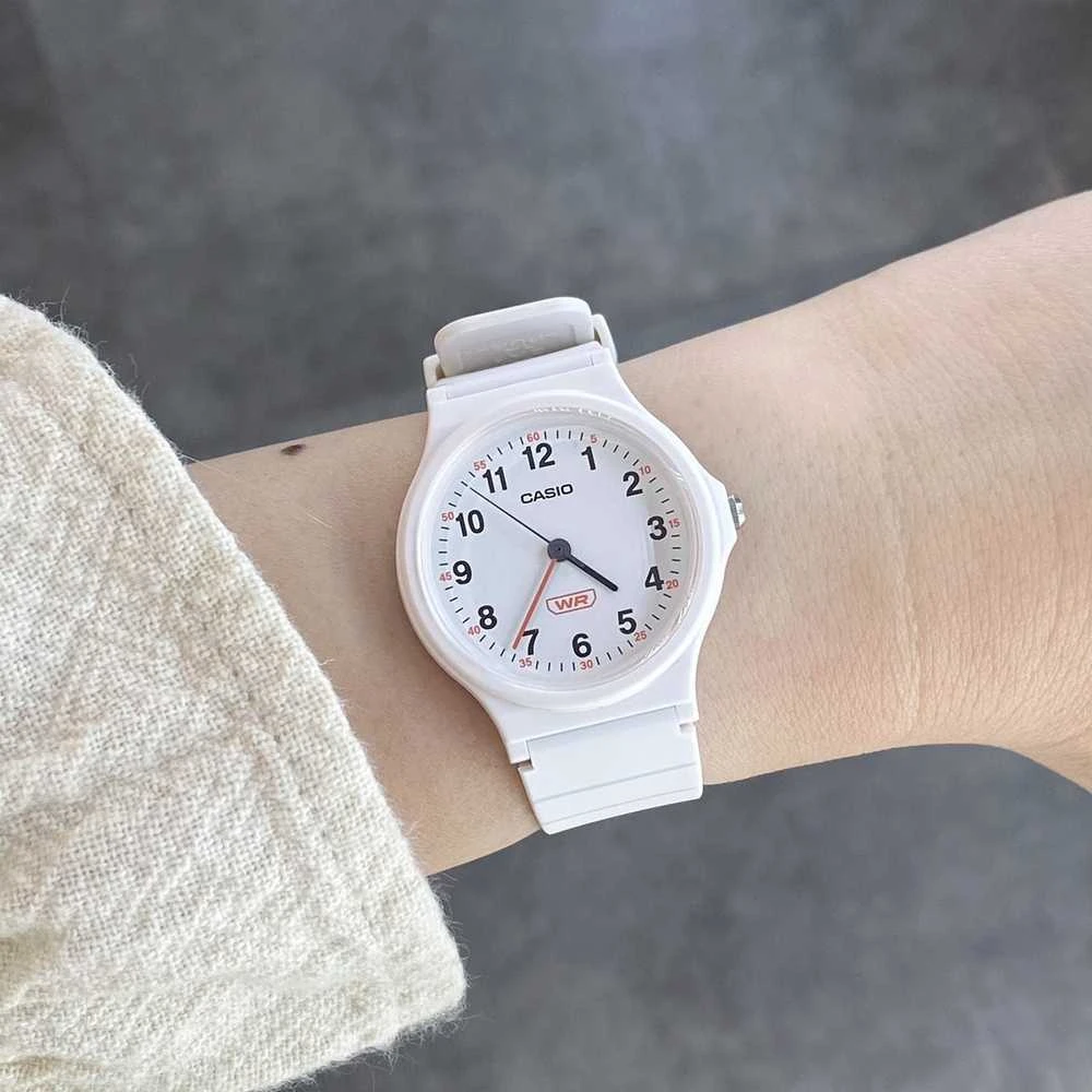 Laikrodis CASIO WOMEN'S WATCH LQ-24B-7BDF + BOX