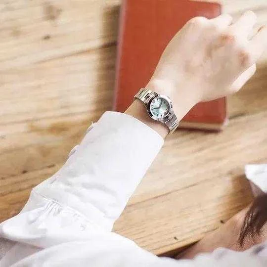 Moteriškas laikrodis Casio LTP-1241D-3A, su dėžute, žalsvas ciferblatas
