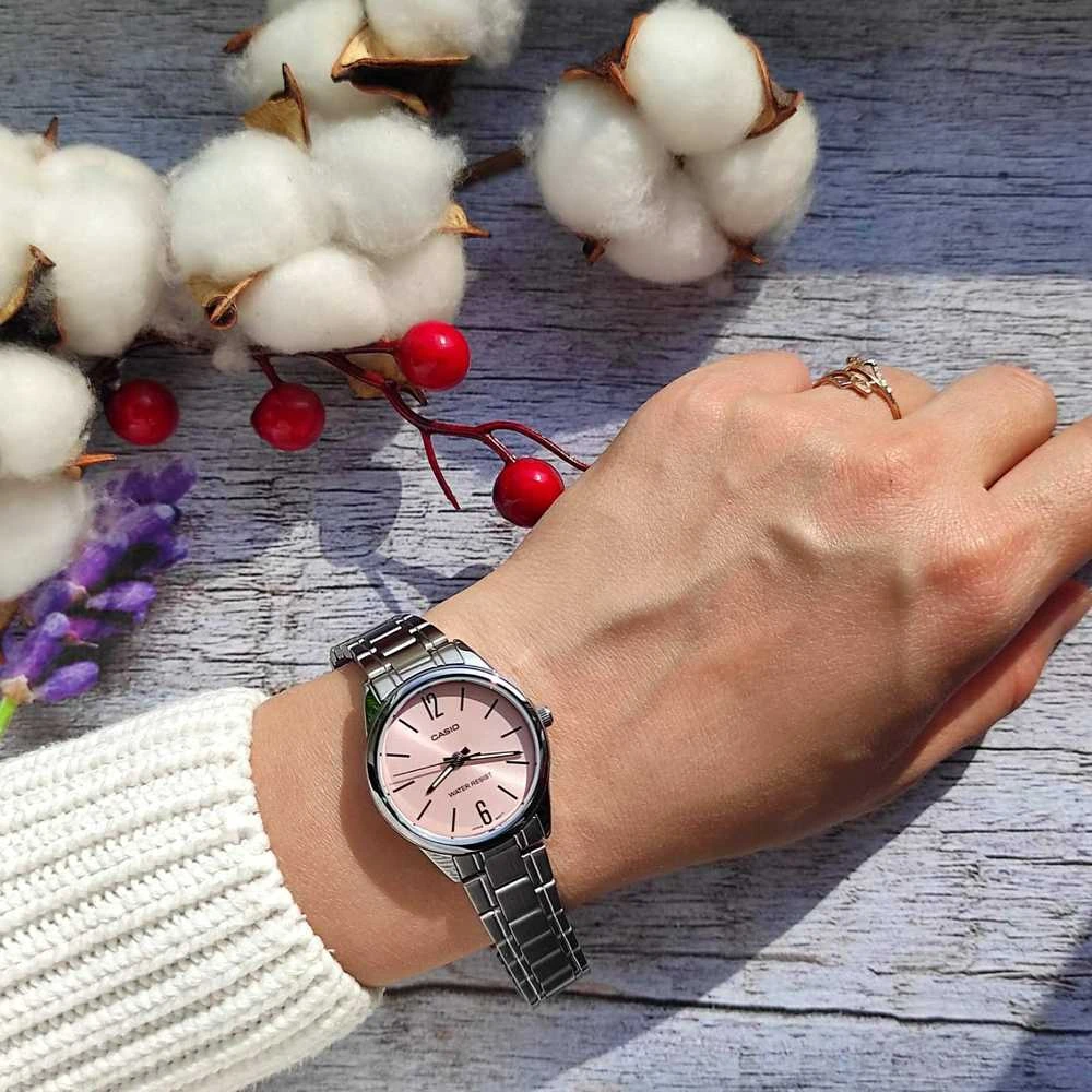 CASIO LTP-V005D-4BUDF moteriškas laikrodis (zd586a) + dėžutė