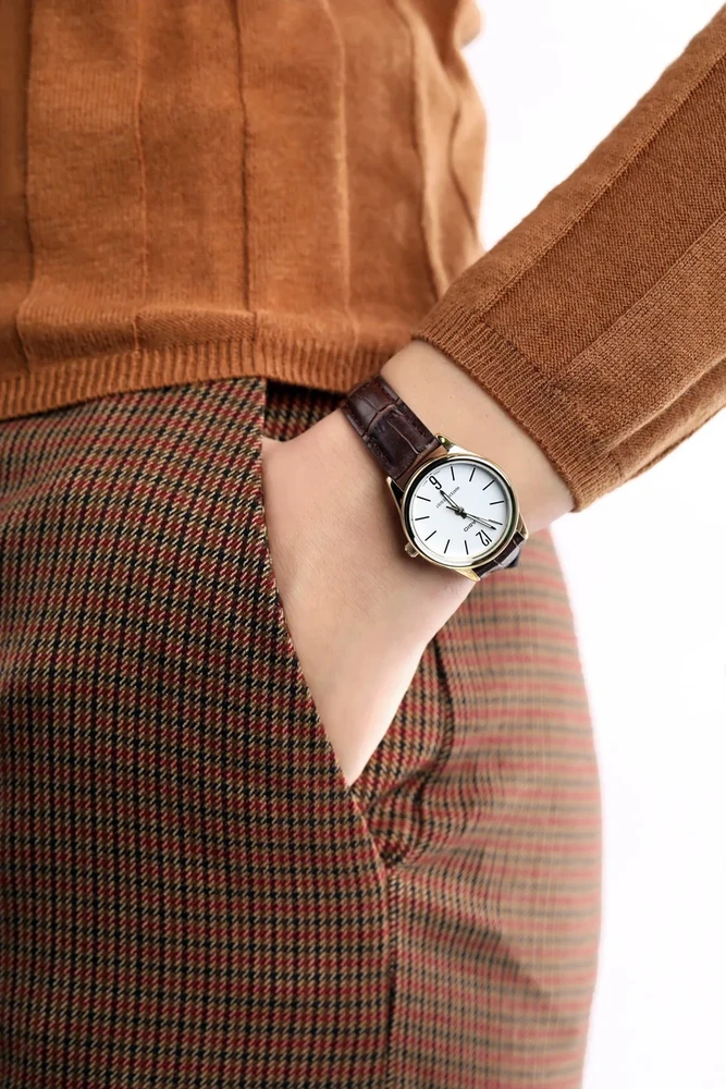 Casio kolekcijos moteriškas laikrodis LTP-V005GL-7B (zd582h) + dėžutė