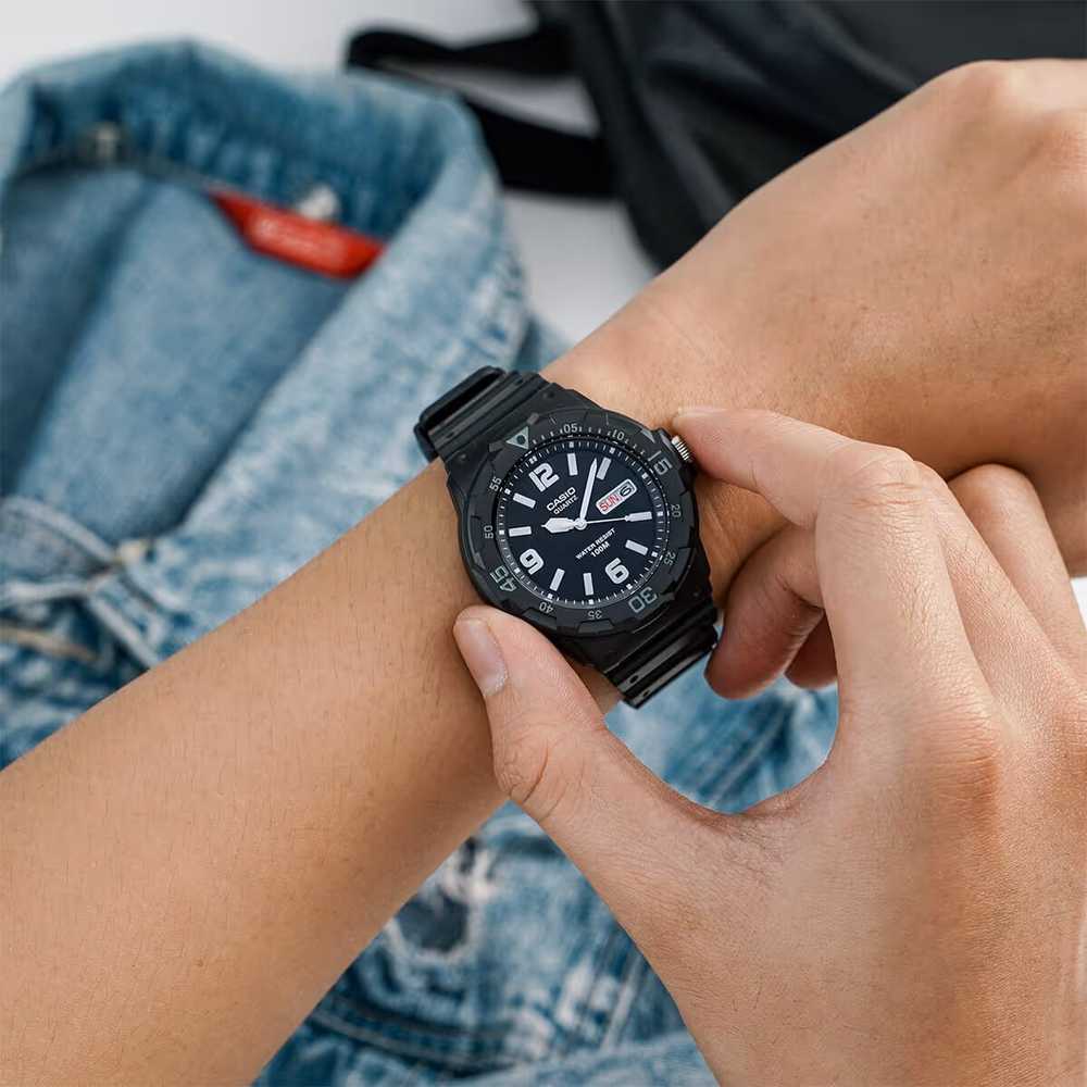Casio MRW-200H-1B2VEF rankinis laikrodis Kvartcas Laikrodis su apyranke Kištukinis Juoda