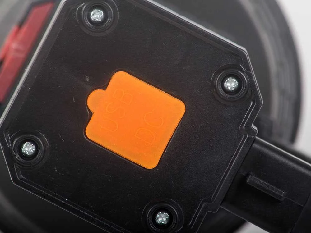CREE XML-L2 LED Prožektorius, Šviestuvas su Power Bank funkcija