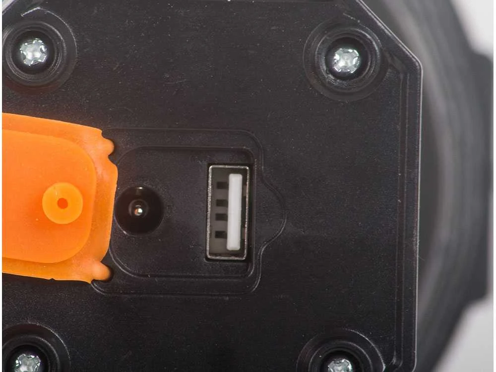CREE XML-L2 LED Prožektorius, Šviestuvas su Power Bank funkcija