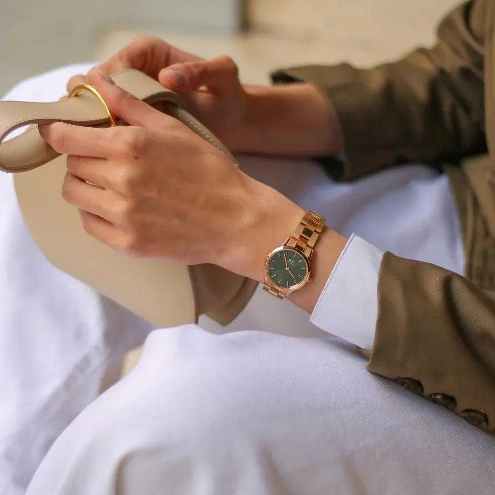 DANIEL WELLINGTON MOTERIS LAIKRODIS DW00100421 Ikoninis smaragdas 28mm + DĖŽĖ