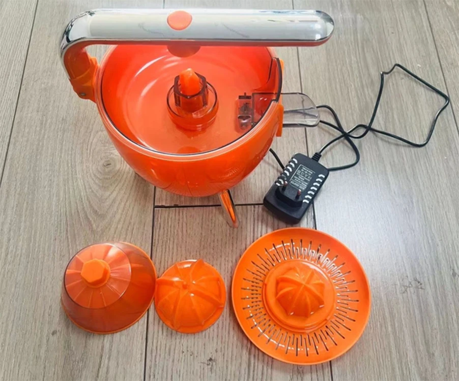 Elektrinė citrusinių vaisių sulčiaspaudė 300W