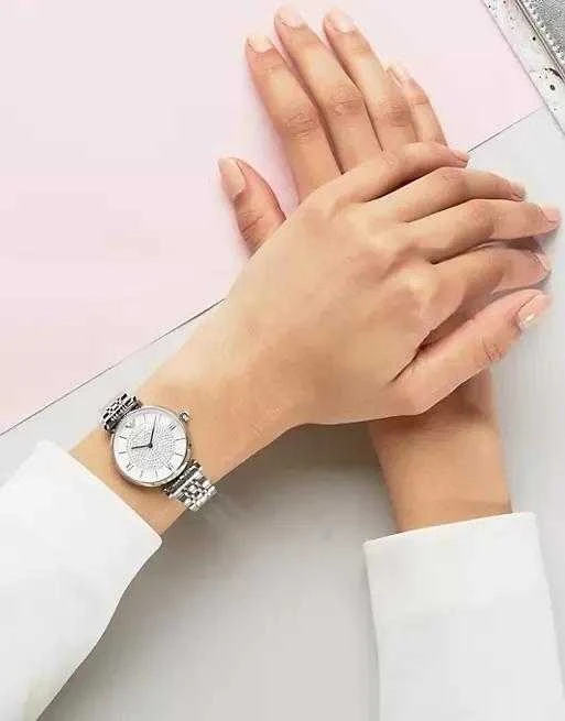 MOTERIŠKAS LAIKRODIS EMPORIO ARMANI AR1925 – GIANNI T-BAR (zi505a)
