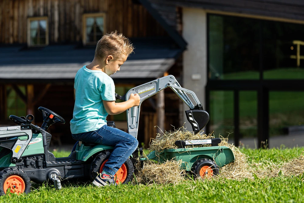 Pedalinis traktorius–ekskavatorius su priekaba FALK Farm Lander