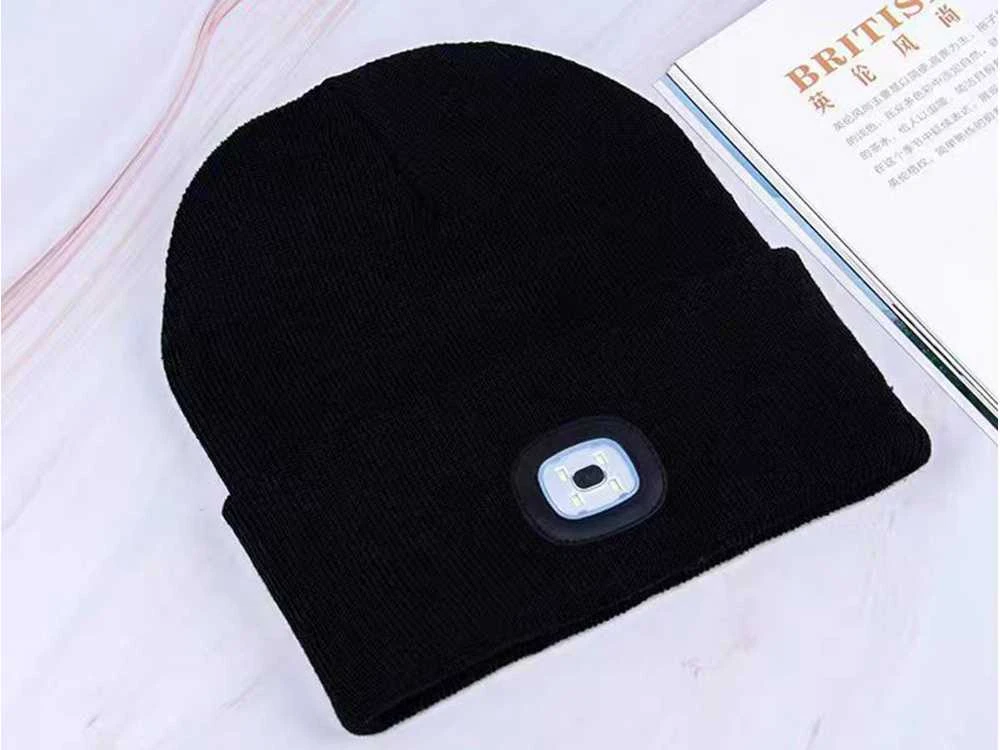 Žieminė kepurė su LED lempute, USB įkrovimas, 3 apšvietimo režimai