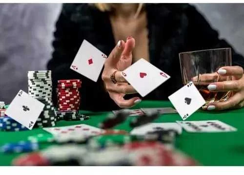 Pokerio žetonų rinkinys lagaminėlyje Malatec, 500 žetonų.