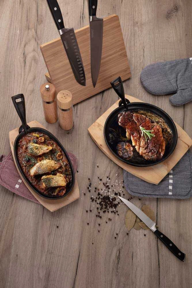 Banquet Keptuvė Ketaus 22cm su medin. padėklu