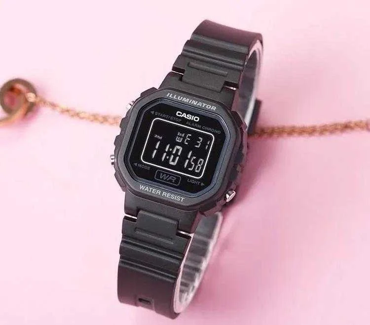 Laikrodis CASIO LA-20WH-1BDF KIDS WATCH + BOX