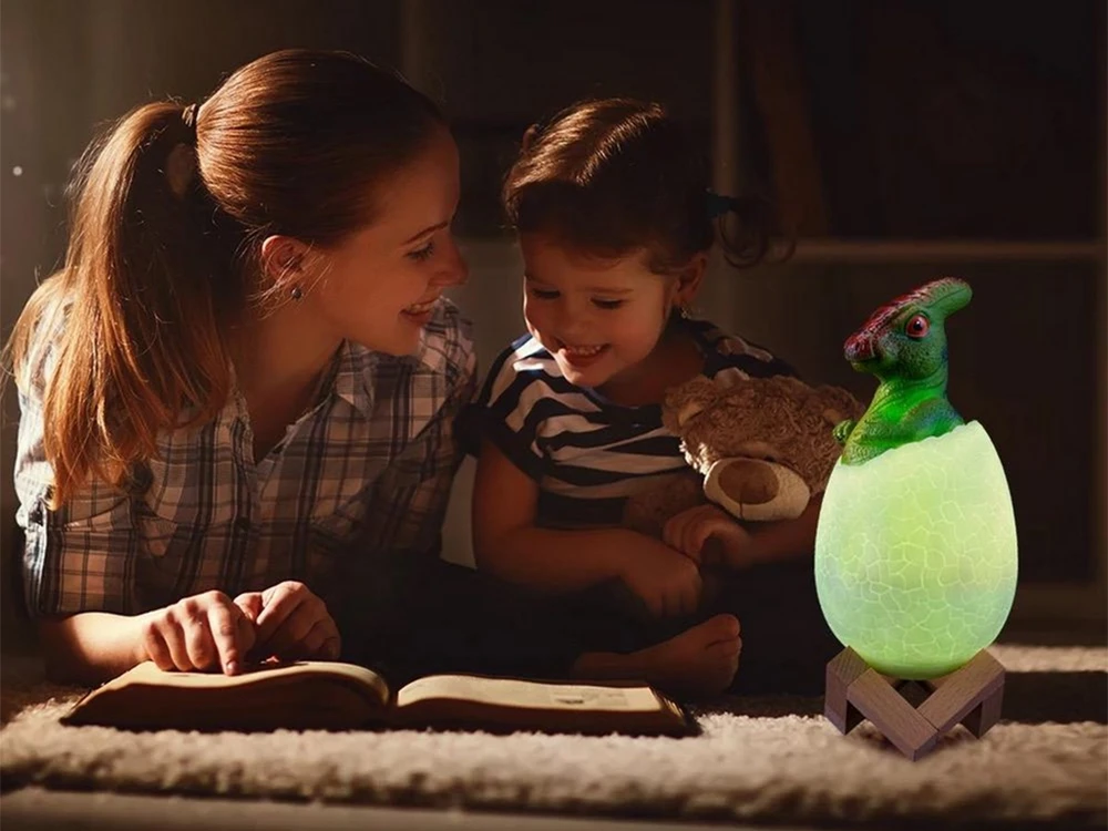 Naktinė lempa dinozauras, RGB LED, su medine pagrindu